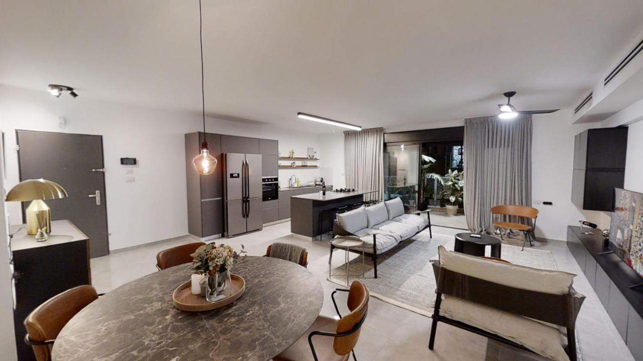Luxury 3&4 Bedroom New Apartments - Close To The Beach & Bahai Gardens Haifa Luaran gambar