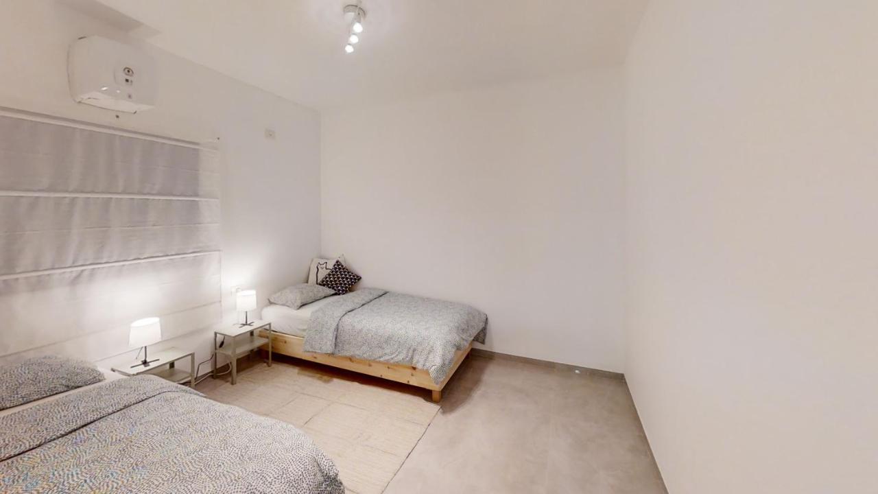Luxury 3&4 Bedroom New Apartments - Close To The Beach & Bahai Gardens Haifa Luaran gambar