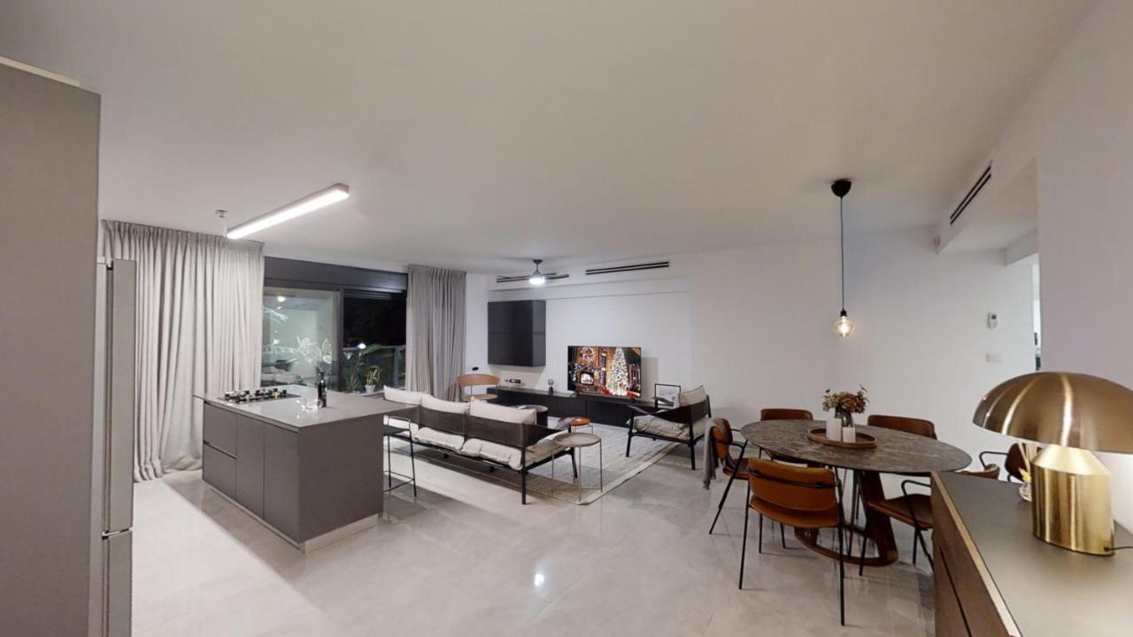 Luxury 3&4 Bedroom New Apartments - Close To The Beach & Bahai Gardens Haifa Luaran gambar